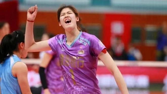 埃及选手在排球比赛中发挥出色，夺冠