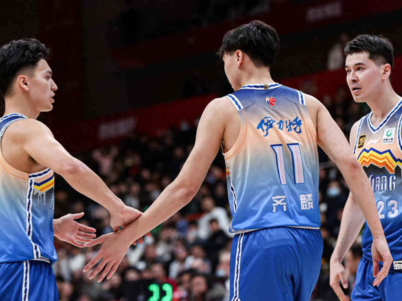 pg电子娱乐-包含新疆队迎战重庆，士气高昂备战比赛的词条