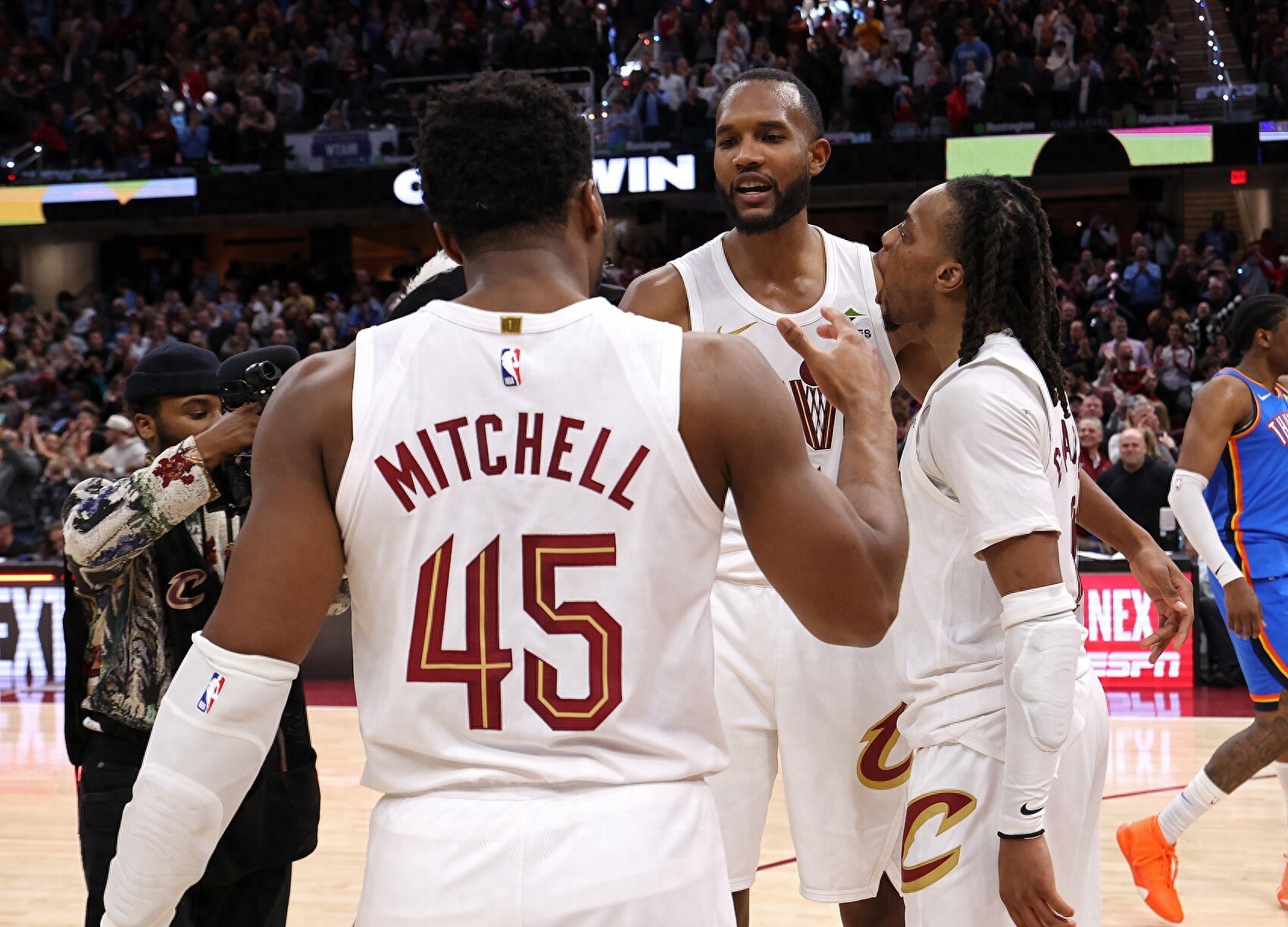 关于猛龙不敌骑士，遭遇两连败的信息