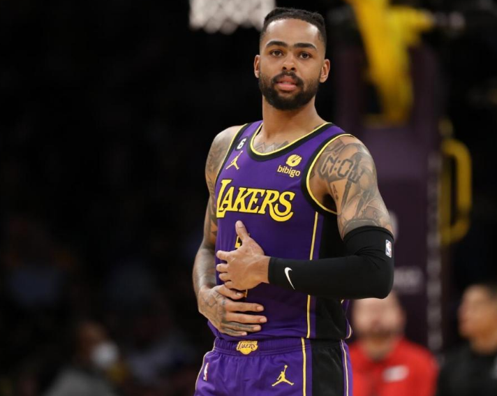 拉塞尔砍下33分，为勇士取得一场胜利的简单介绍