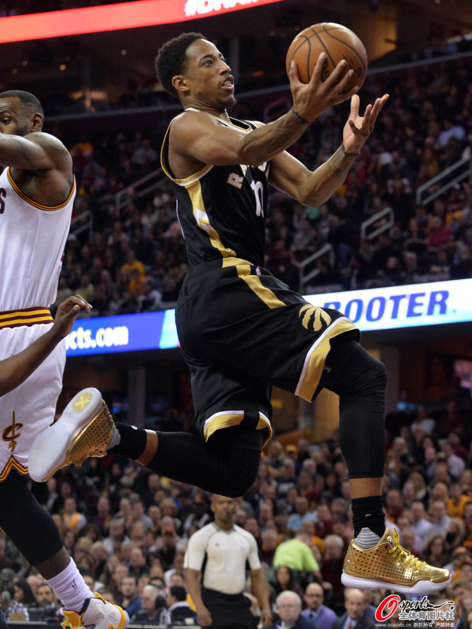 猛龙大胜魔术，取得四连胜