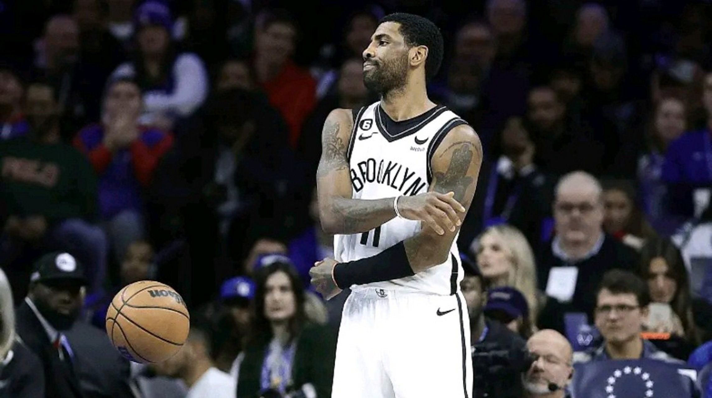 篮网主场惨败热火，欧文孤掌难鸣的简单介绍