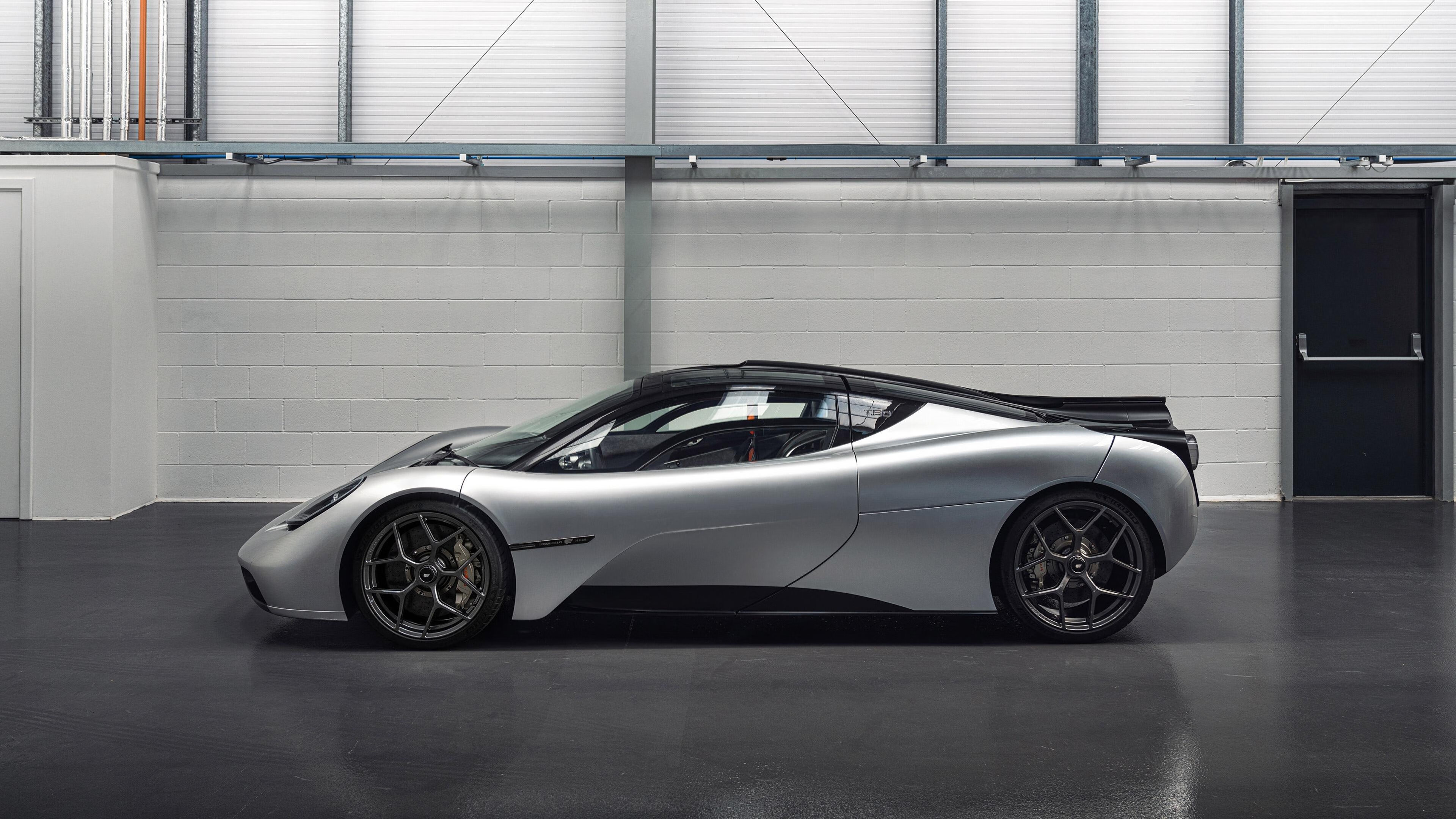 奥亚尔萨瓦尔，绿茵场上的幽灵，美国队防线崩塌的瞬间