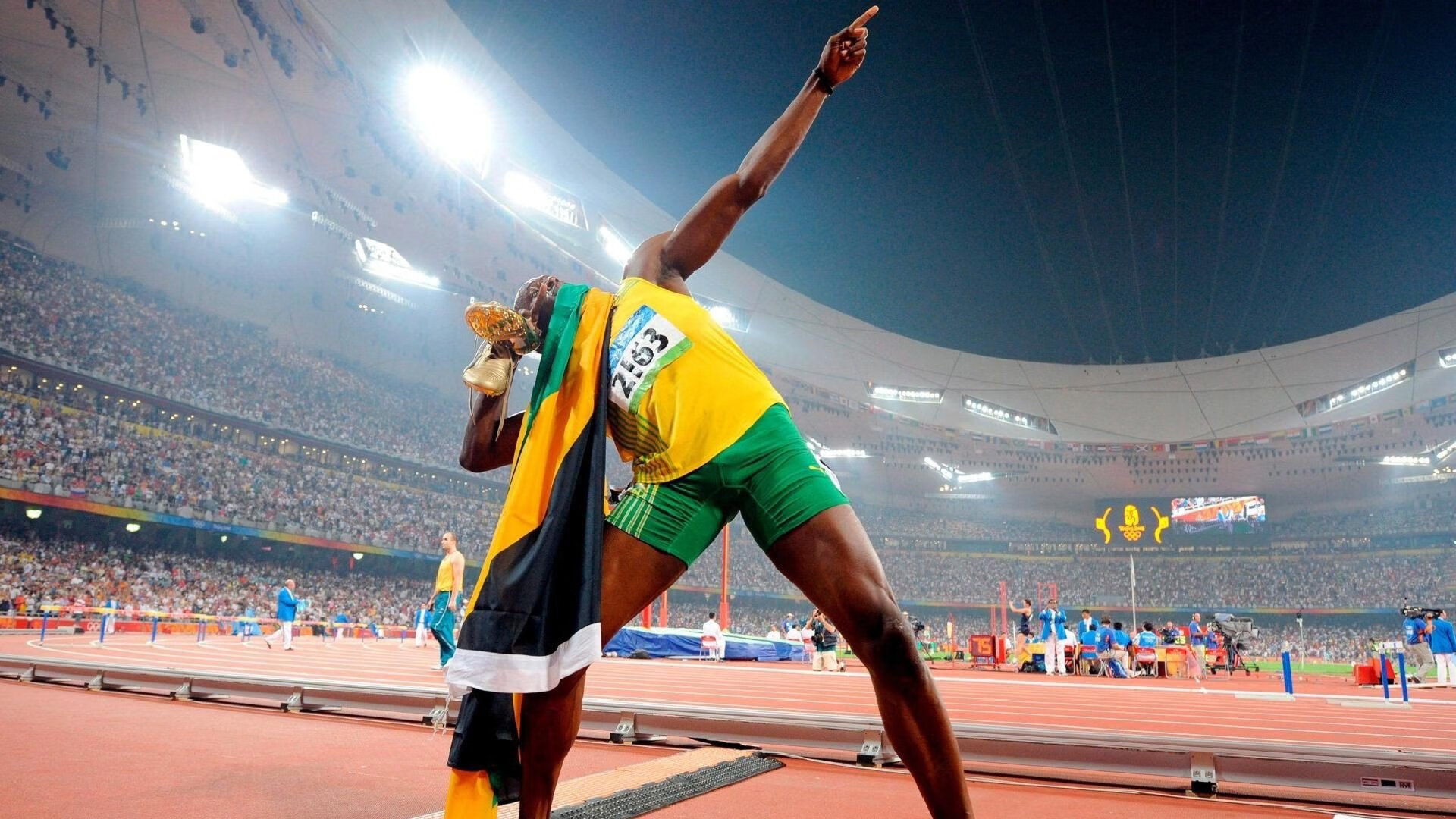 赛道上的罗马军团，当卢卡库在F1揭幕战正面击溃日本