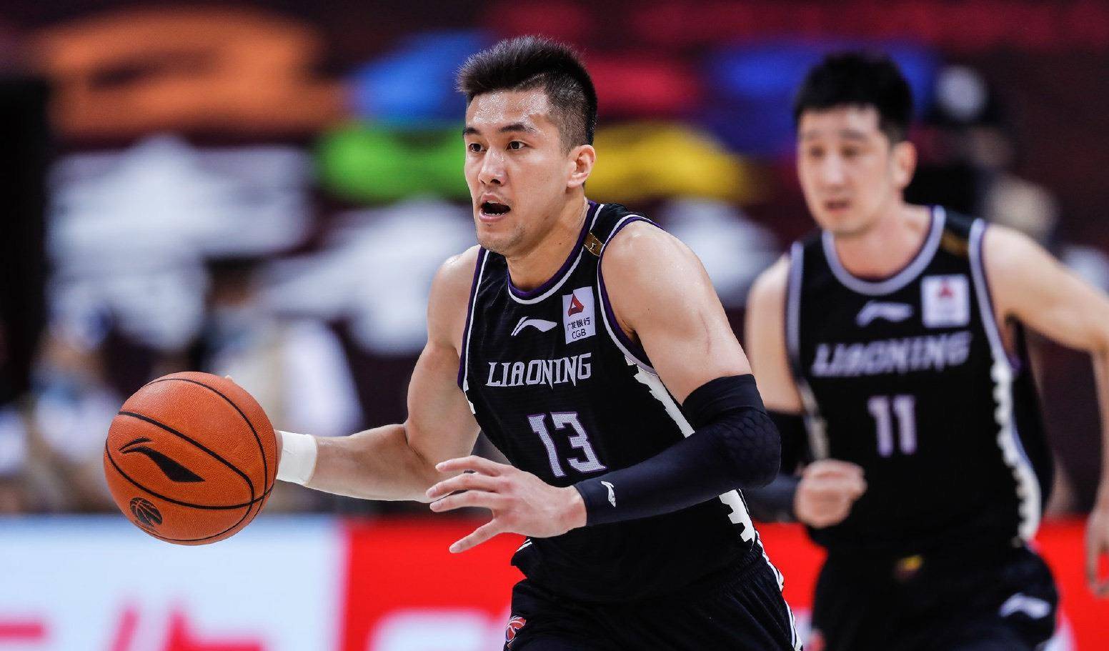 勇士速胜辽宁队，切特成为关键先生