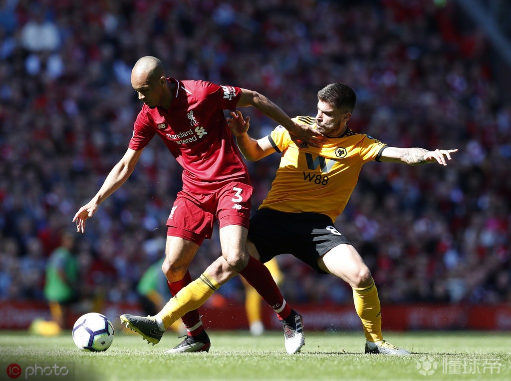 阿根廷强行终结美国，法比尼奥末节接管比赛